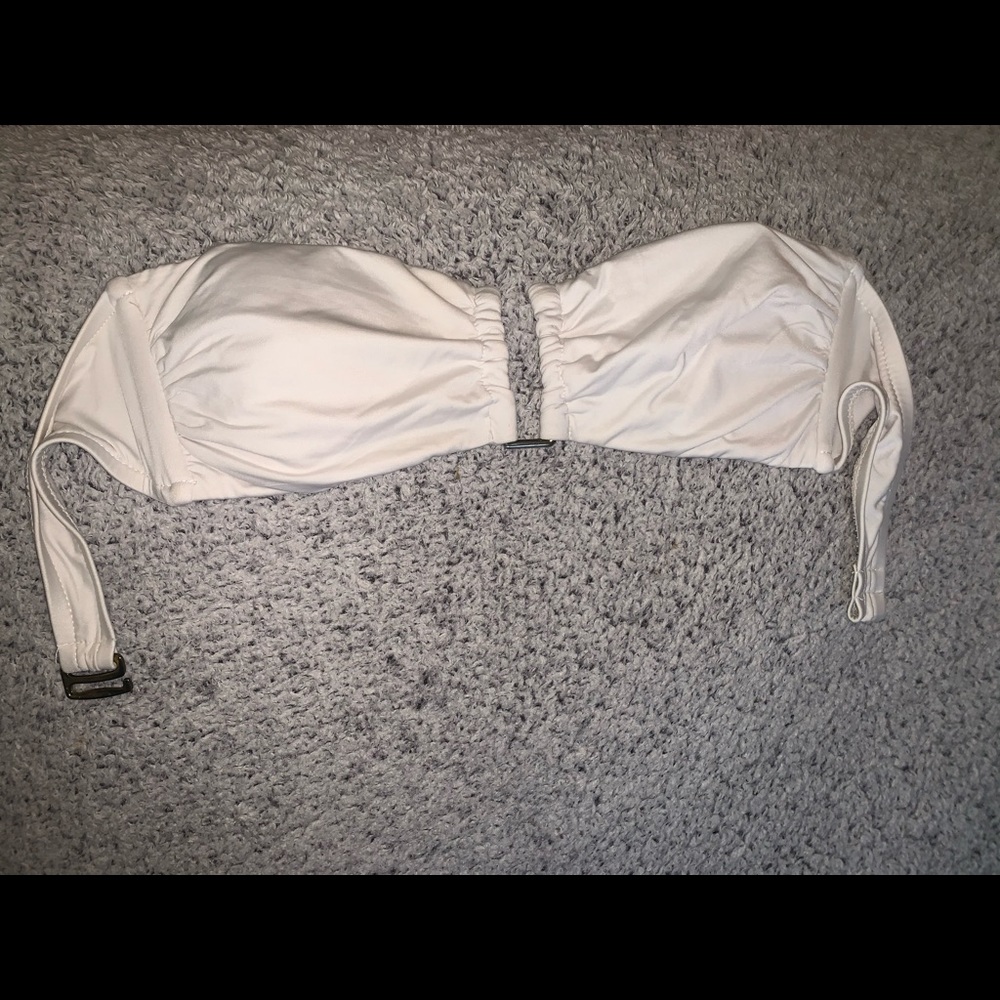 White strapless bikini top